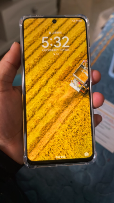 华为畅享 70 Pro 一部,日常使用和备用都比较方便